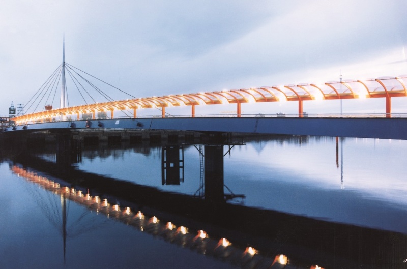 File:1988 - River Clyde Garden Festival Bridge.jpg