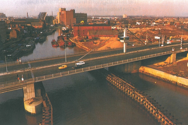 File:1981 - Myton Bridge Kingston upon Hull.jpg