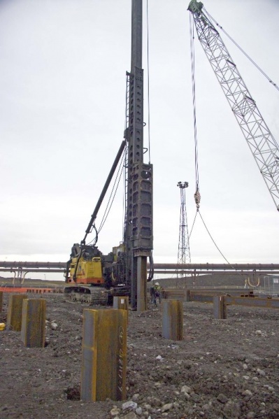 File:Steel Bearing pile installation.jpg