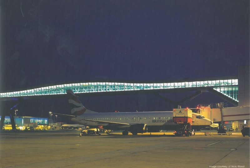 File:2006 - Gatwick Pier 6 Air Bridge.jpg