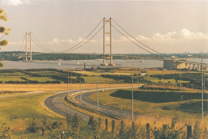 File:1982 - The Humber Bridge.jpg