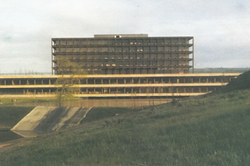 File:1976 - The Hartcliffe Project Bristol.jpg