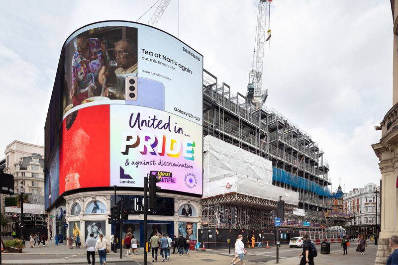 File:Lucent London Z.jpg