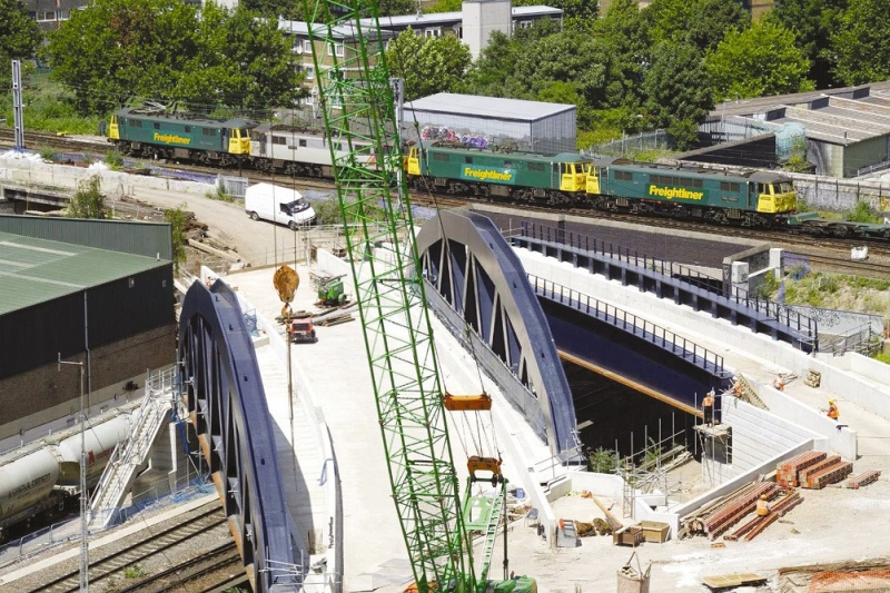 File:2005 - Midland Mainline Bridge Deck A.jpg