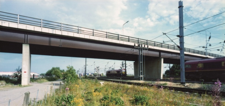 A6182 bridge over ECML.jpg