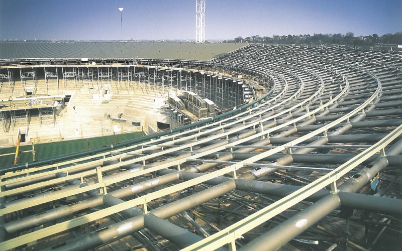 File:1998 - New No 1 Court Roof.jpg