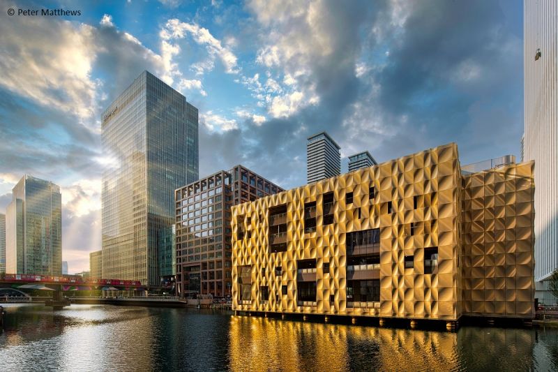 File:Heron Quay Pavilion-1.jpg