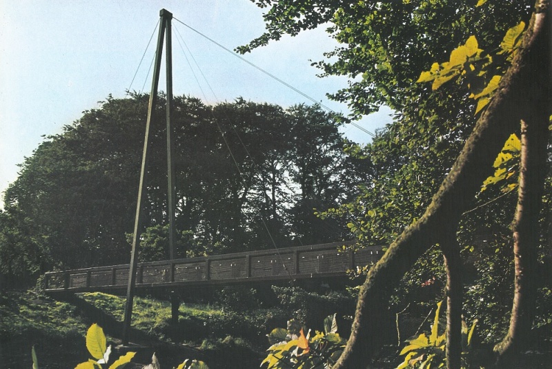 File:1971 - Almondell Footbridge.jpg