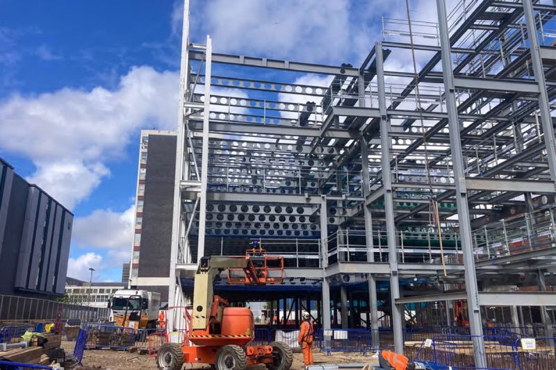 File:Teesside University Digital Life building Middlesbrough 1.jpg
