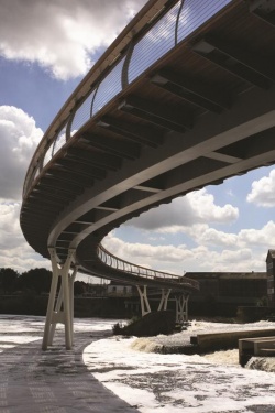 Castleford Footbridge.jpg