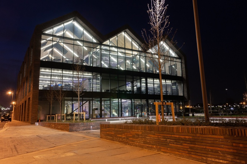 File:Tombola HQ-1.jpg