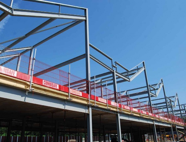 Mindenhurst Primary School, Surrey - SteelConstruction.info